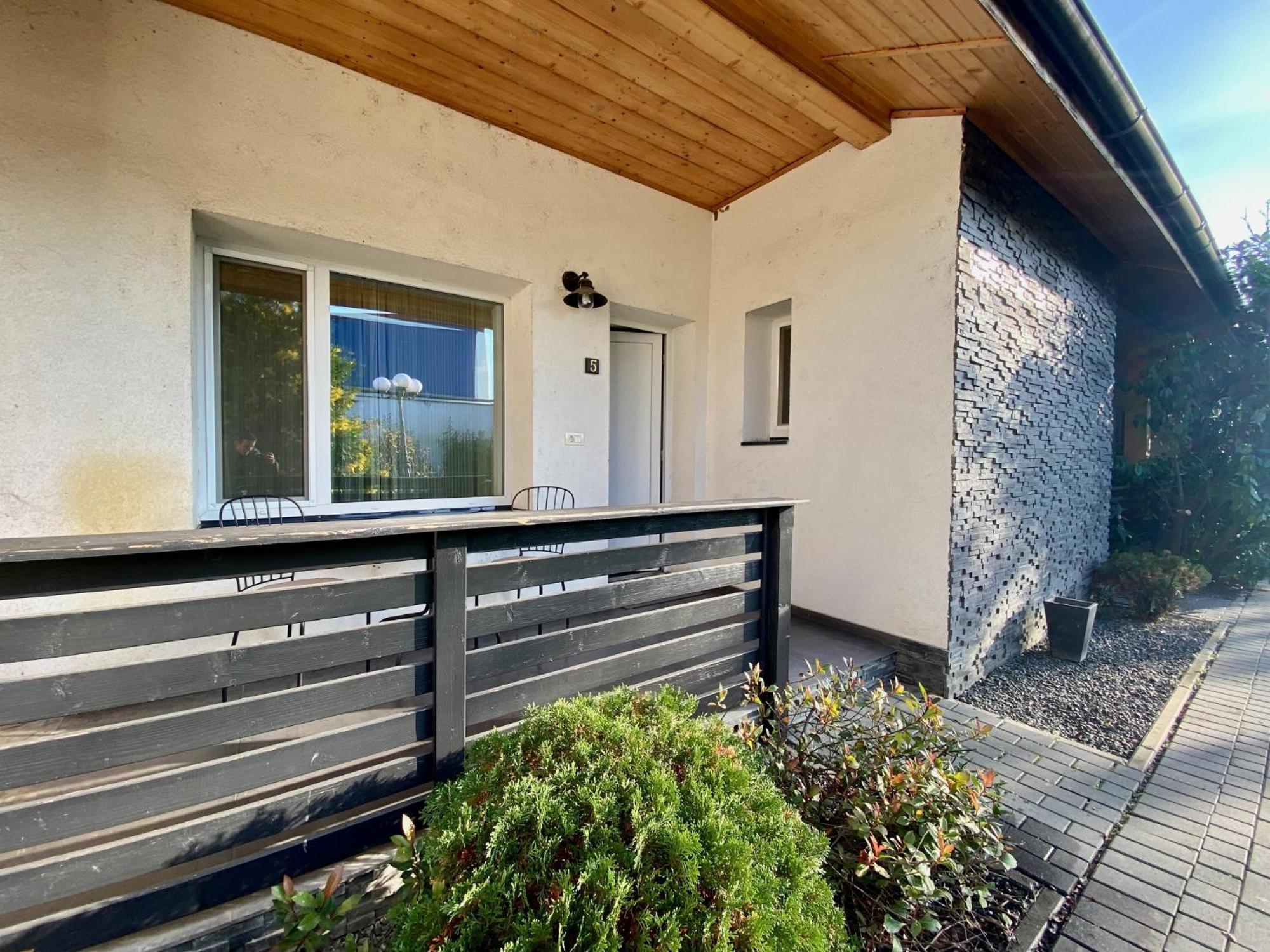 Pensiunea Damir Arad Exterior photo